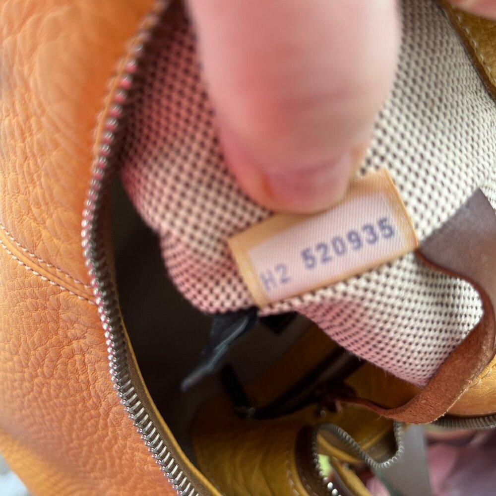 Dooney & Bourke Hobo Shoulder Handbag Pebbled All-Weather Leather Yellow Mustard - Picture 5 of 16